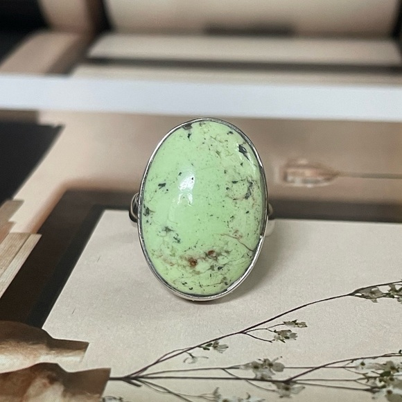 925 Sterling silver Lemon Chrysoprase ring size US:7